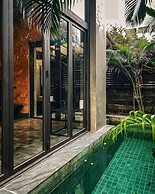 Luxury Modern Pool Jacuzzi Villa 5BR Thonglor