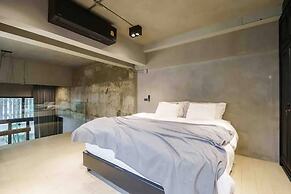 Luxury Modern Pool Jacuzzi Villa 5BR Thonglor