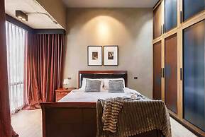 Luxury Modern Pool Jacuzzi Villa 5BR Thonglor