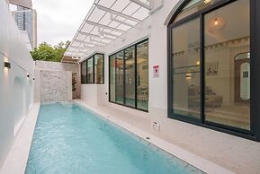 Ayas Retreat - Muji Ekkamai Pool Villa With 4 Bedrooms