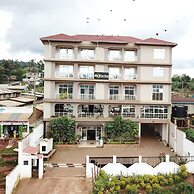 The Junction Hotel & Suites