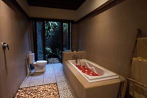 Hening Suite Ubud
