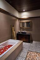 Hening Suite Ubud