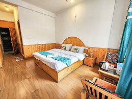 Singh Saab Rooms & Cafe