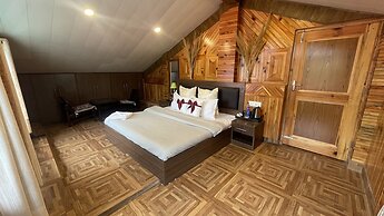 Singh Saab Rooms & Cafe