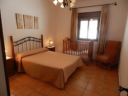 Casa piscina privada un paso del pueblo