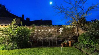 4Bed Thatched Cottage in Oxfordshire