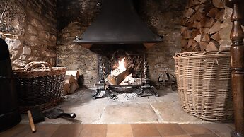 4Bed Thatched Cottage in Oxfordshire