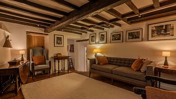 4Bed Thatched Cottage in Oxfordshire