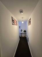 Luxury Stylish Charming City Apartment With Private Entrance in Wolver