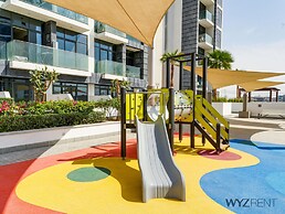 Amazing Studio in Azizi Riviera 9