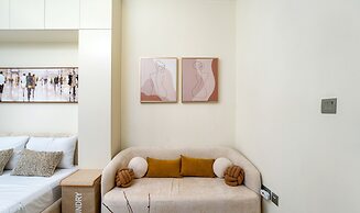 Amazing Studio in Azizi Riviera 9