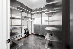 Large Home With Sauna