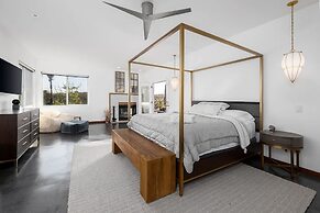 Large Home With Sauna