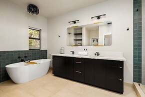 Large Home With Sauna