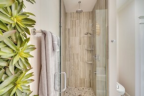 1 Mi to Dtwn: Upscale Retreat in Durham!