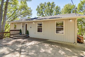 Yosemite Home Base: Community Perks + Lake Access!