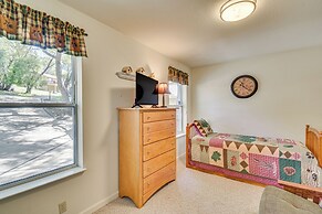 Yosemite Home Base: Community Perks + Lake Access!