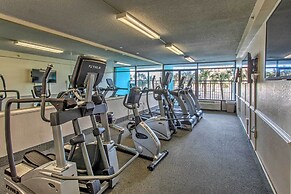 Breezy Landmark Resort Condo w/ Oceanfront Lanai!