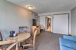 Breezy Landmark Resort Condo w/ Oceanfront Lanai!