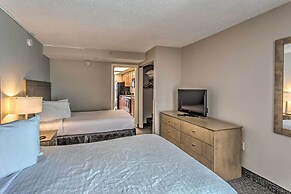 Breezy Landmark Resort Condo w/ Oceanfront Lanai!