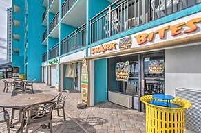 Breezy Landmark Resort Condo w/ Oceanfront Lanai!