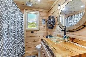 On-site Creek Access: Pet-friendly Cosby Cabin!