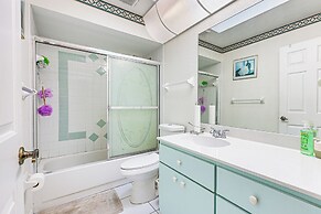 9 Mi to Beach: Punta Gorda Home w/ Screened Lanai