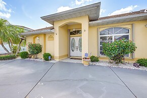 9 Mi to Beach: Punta Gorda Home w/ Screened Lanai