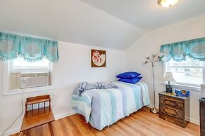 Steps to Surf City Beach: Pet-friendly Cottage!