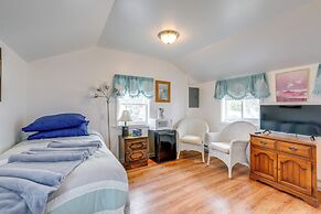 Steps to Surf City Beach: Pet-friendly Cottage!