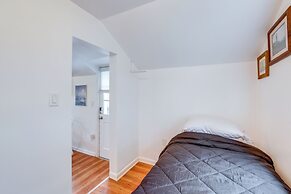 Steps to Surf City Beach: Pet-friendly Cottage!