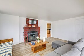 Walk to Bay & Ocean: Pet-friendly Surf City Apt