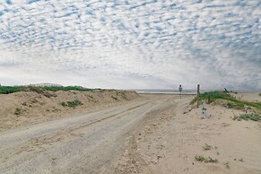 Walk to Coast: Crystal Beach Gem w/ Deck & Views