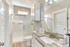 Walk to Coast: Crystal Beach Gem w/ Deck & Views