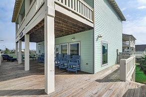Walk to Coast: Crystal Beach Gem w/ Deck & Views