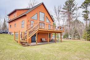 Boat Dock & Furnished Deck: Northwoods Lake House