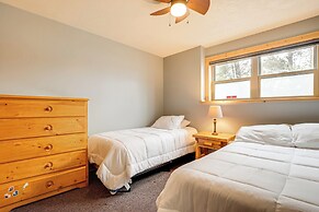 Boat Dock & Furnished Deck: Northwoods Lake House