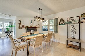 Outdoor Oasis: Canal-front Home in Crystal River