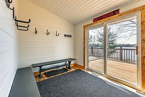 Family-friendly Lakefront Retreat in Tomahawk!