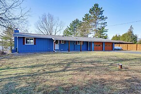Family-friendly Lakefront Retreat in Tomahawk!