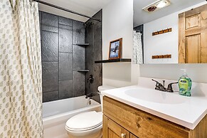 Family-friendly Lakefront Retreat in Tomahawk!