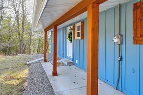 Family-friendly Lakefront Retreat in Tomahawk!