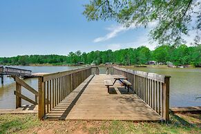 Lakefront Paradise w/ Private Dock in Lexington