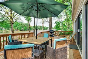 Lakefront Paradise w/ Private Dock in Lexington