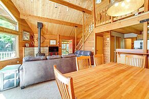 Hot Tub, 1 Mi to Beach: 12-acre Fort Bragg Cabin!