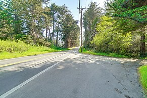 Hot Tub, 1 Mi to Beach: 12-acre Fort Bragg Cabin!