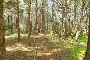 Hot Tub, 1 Mi to Beach: 12-acre Fort Bragg Cabin!
