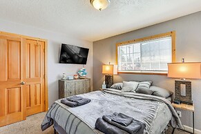 < 1 Mi to Lake Almanor: Home w/ Furnished Decks!
