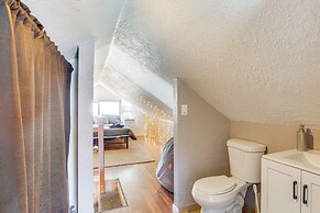 < 1 Mi to Lake Almanor: Home w/ Furnished Decks!
